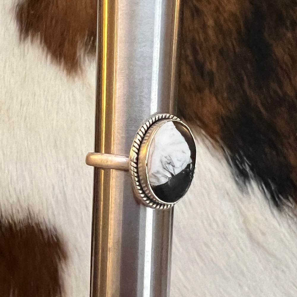 ❤️ White Buffalo Turquoise Matte Brushed Sterling Ring Navajo Style Adj Sz 4.5-8 - Picture 8 of 13